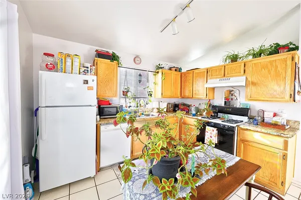 $1,995 | 8257 Cactus Root Court, Las Vegas, NV 89129