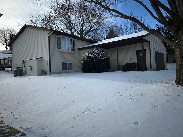 $350,000 | 4212 Valley Drive Northwest, Rochester, MN 55901