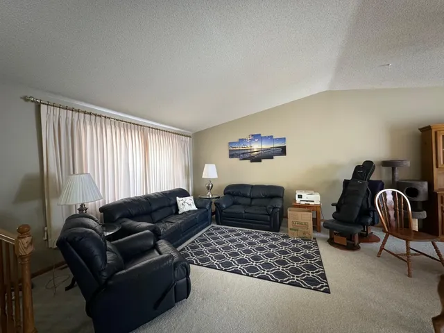 $350,000 | 4212 Valley Drive Northwest, Rochester, MN 55901