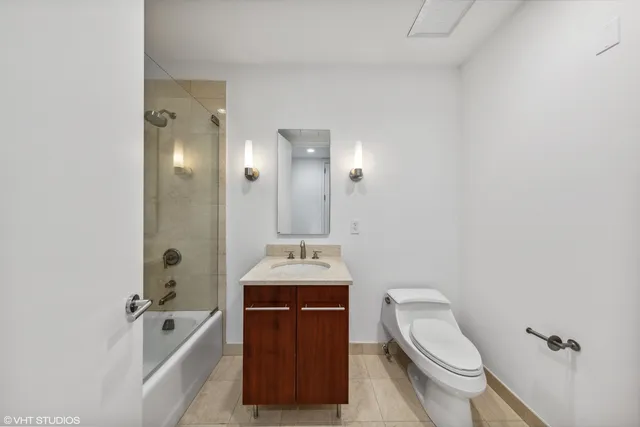 $7,300 | 401 North Wabash Avenue, Unit 46H, Chicago, IL 60611