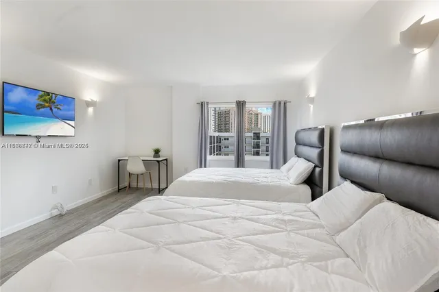 $3,800 | 200 178th Drive, Unit 606, Sunny Isles Beach, FL 33160