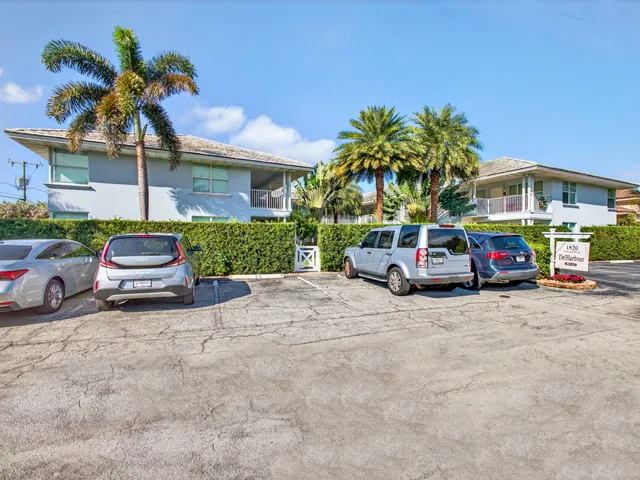 $359,999 | 1820 South Ocean Boulevard, Delray Beach, FL 33483