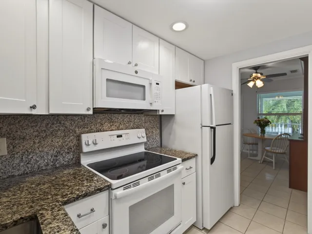 $359,999 | 1820 South Ocean Boulevard, Delray Beach, FL 33483