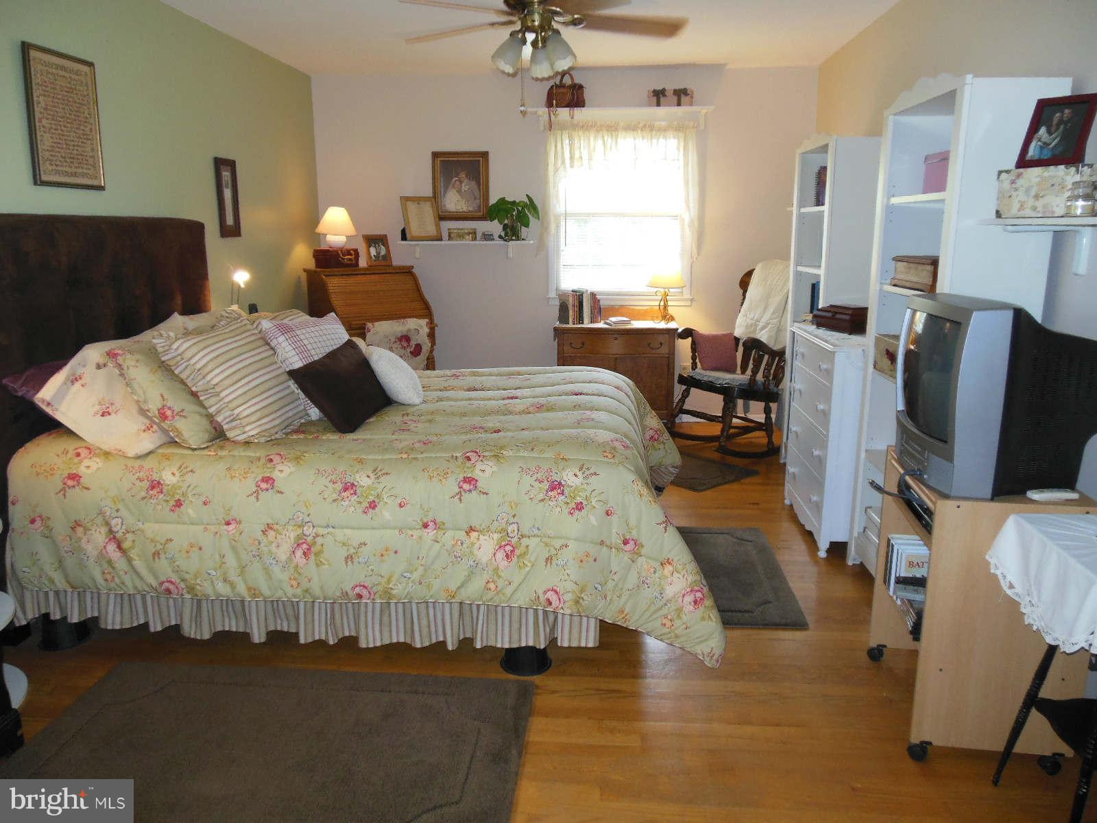 9321 Gue Road Damascus, MD 20872 - Photo 12 of 29 Bedroom (Master)