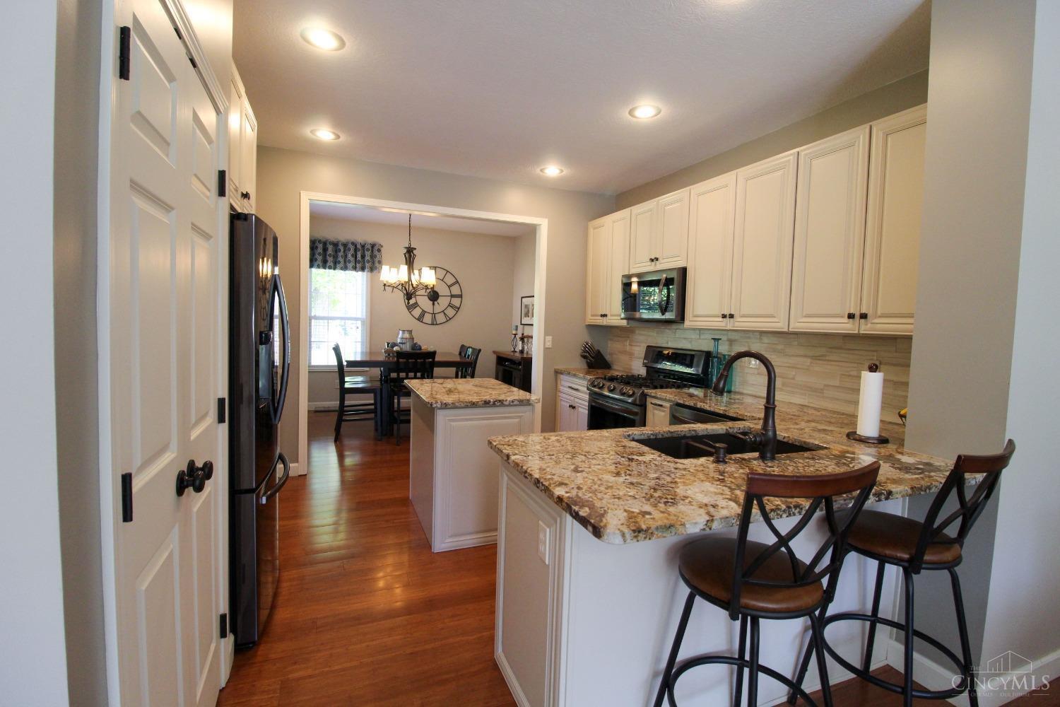 8857 Livingston Road Cincinnati, OH 45251 - Photo 15 of 49 Gallery Image 15