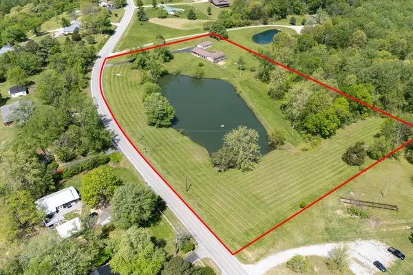 $419,000 | 1040 Skyline Drive, Cobden, IL 62920