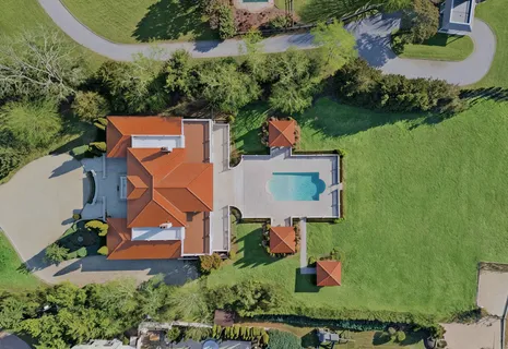$10,995,000 | 7 Cross Road, Remsenburg, NY 11960