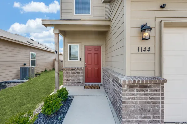 $1,850 | 1144 Whitneyway Lane, New Braunfels, TX 78130