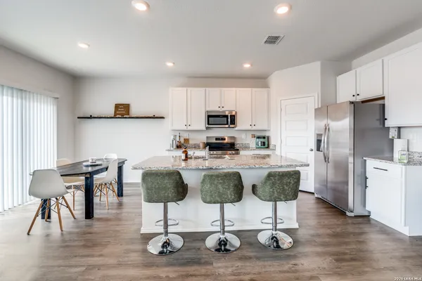 $1,850 | 1144 Whitneyway Lane, New Braunfels, TX 78130