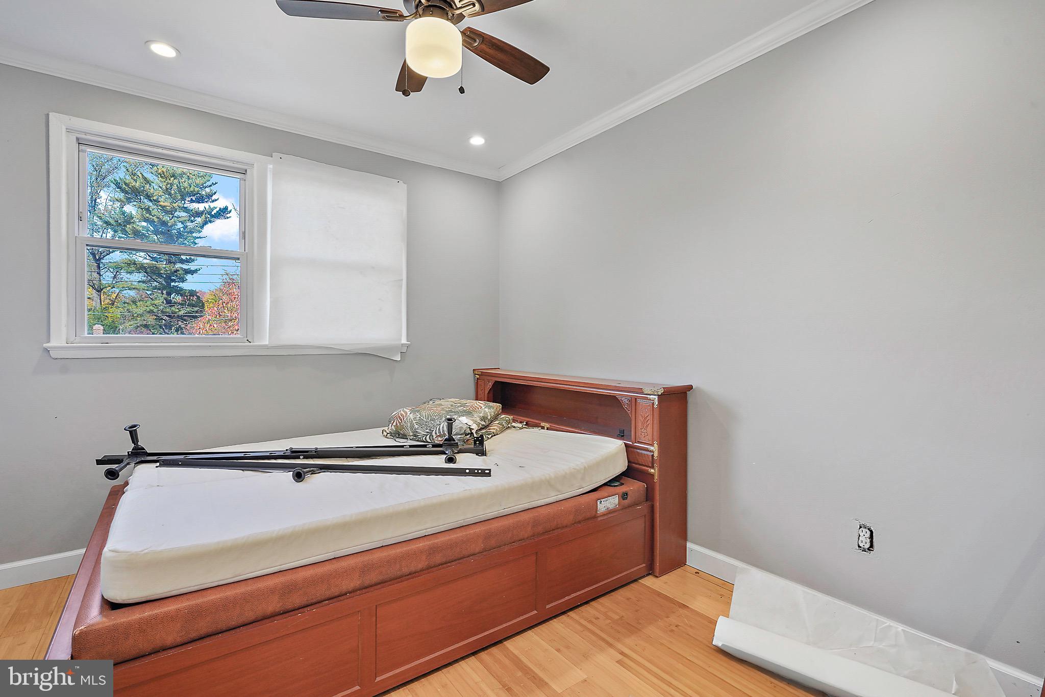 7419 Farnum Street Springfield, VA 22151 - Photo 14 of 26 a bathroom with a sink and a mirror