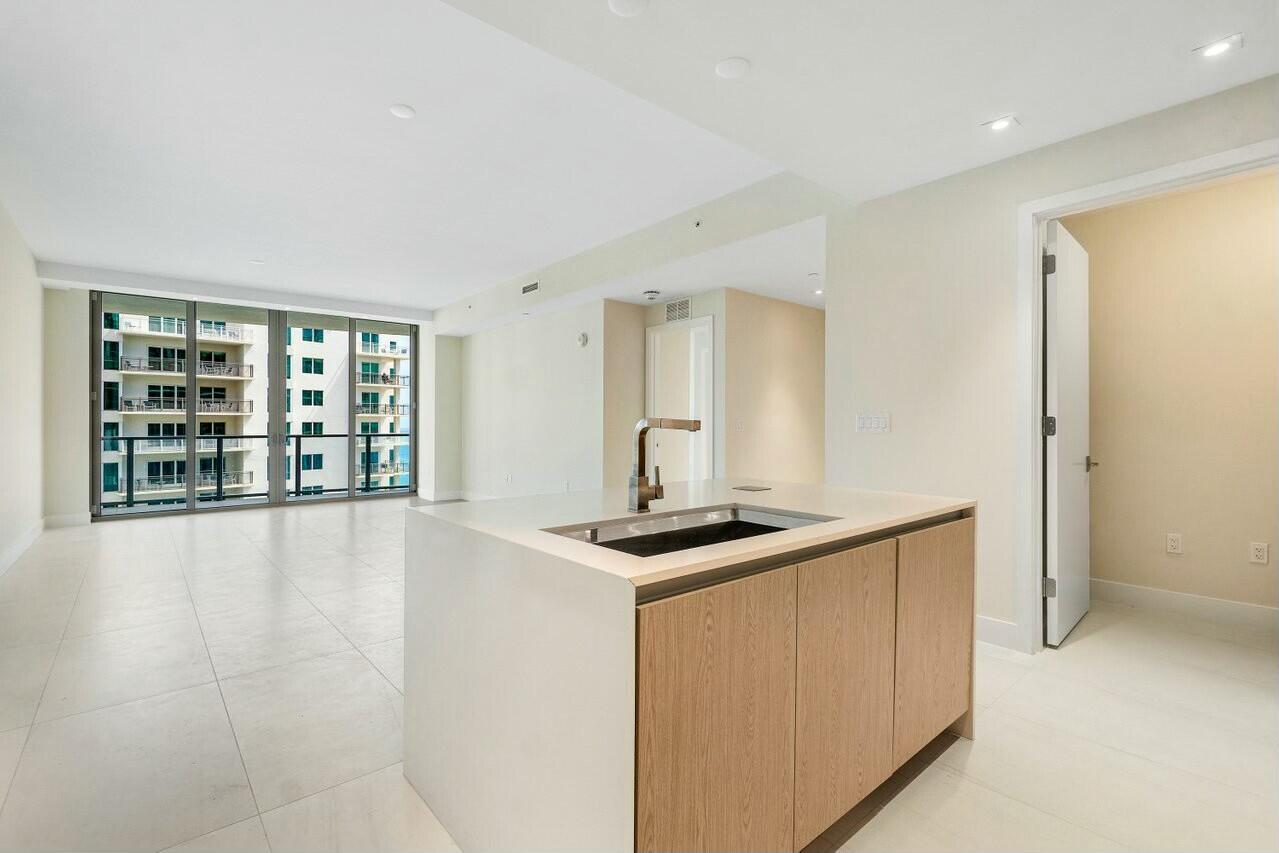 3100 North Ocean Drive, Unit H1610 Singer Island, FL 33404 - Photo 12 of 36 tempImageHmMmod