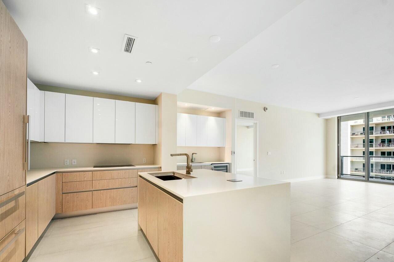 3100 North Ocean Drive, Unit H1610 Singer Island, FL 33404 - Photo 13 of 36 tempImageFfDwmP