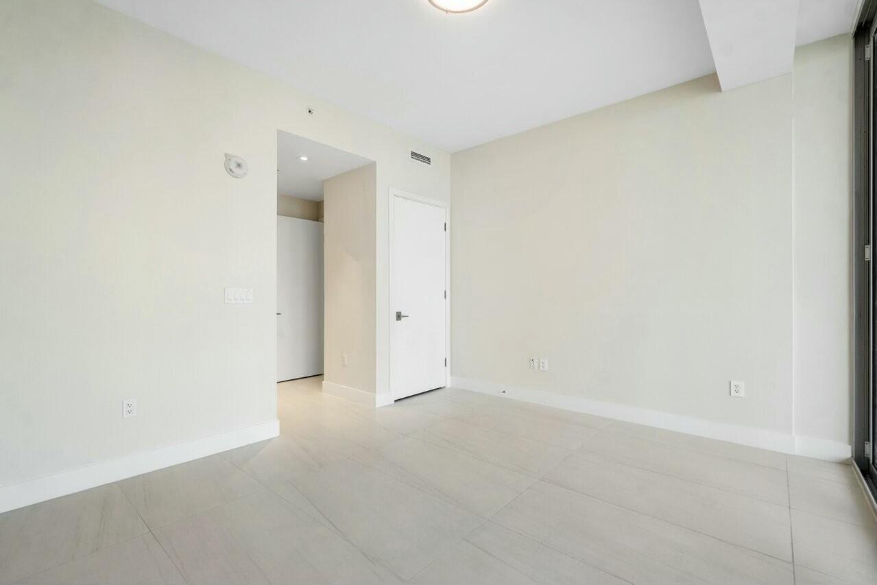 3100 North Ocean Drive, Unit H1610 Singer Island, FL 33404 - Photo 14 of 36 tempImagewvVuFy