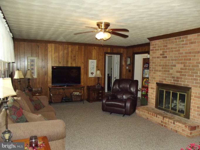 12509 Old Ridge Road Doswell, VA 23047 - Photo 21 of 24 Family Room