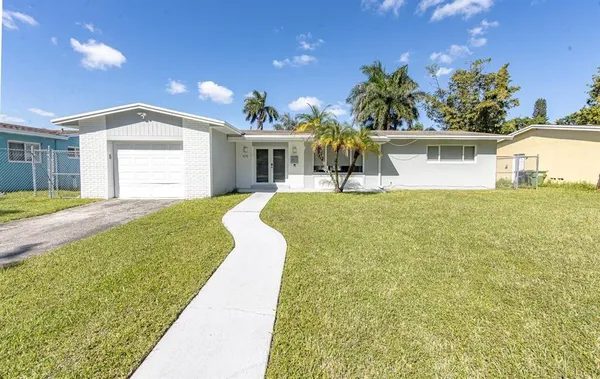 $4,550 | 475 Northeast 142nd Street, North Miami, FL 33161