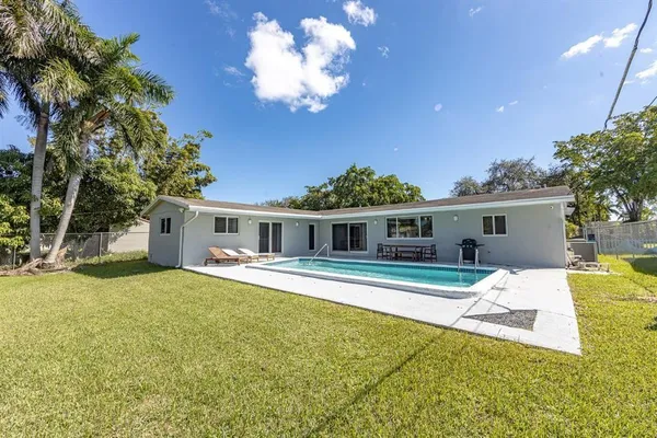 $4,550 | 475 Northeast 142nd Street, North Miami, FL 33161