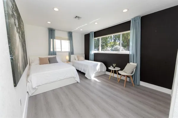 $4,550 | 475 Northeast 142nd Street, North Miami, FL 33161