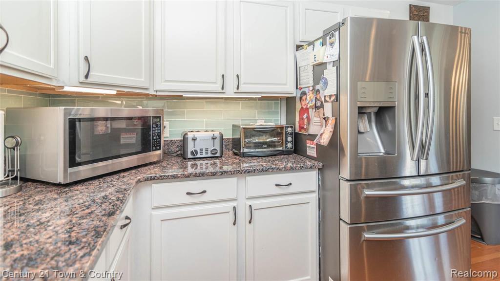2974 Walbridge Road Rochester Hills, MI 48307 - Photo 30 of 82