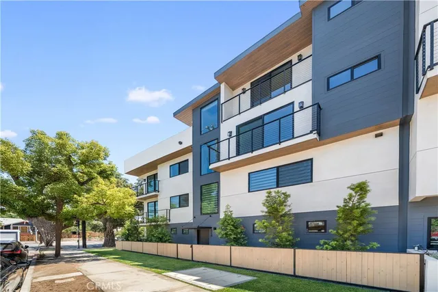 $1,250,000 | 6050 Burwood Avenue, Los Angeles, CA 90042