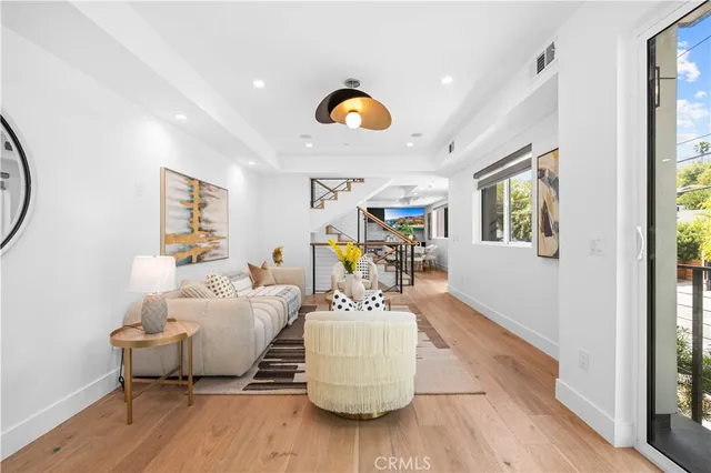 $1,250,000 | 6050 Burwood Avenue, Los Angeles, CA 90042