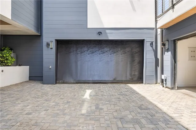 $1,250,000 | 6050 Burwood Avenue, Los Angeles, CA 90042