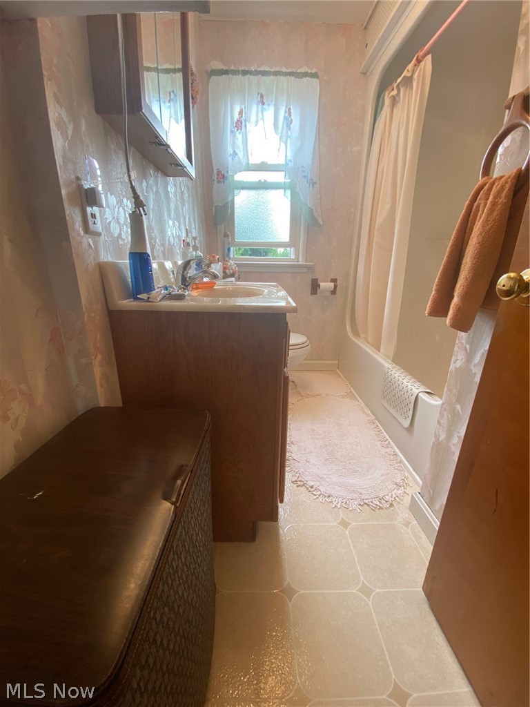 7270 Ridge Road Cleveland, OH 44129 - Photo 10 of 17