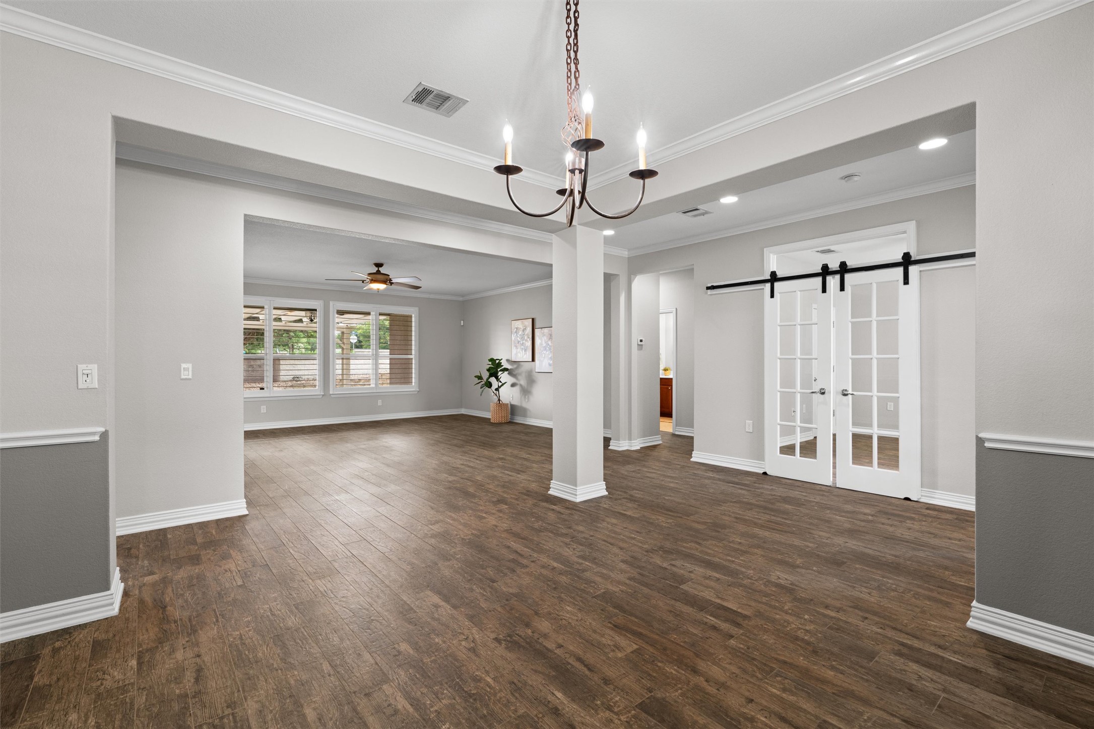 102 Emory Peak Trail Georgetown, TX 78633 - Photo 5 of 40