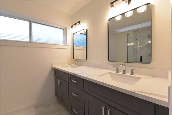 $2,900 | 5103 Austin Street, Houston, TX 77004