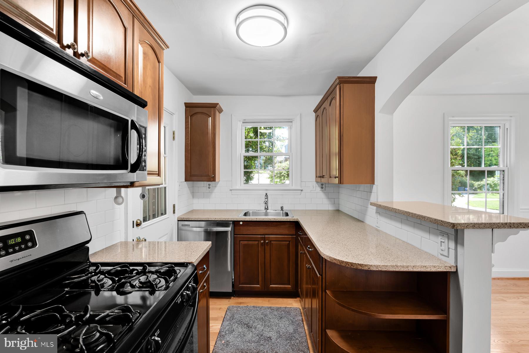 9301 Glenville Road Silver Spring, MD 20901 - Photo 9 of 29 Kitchen