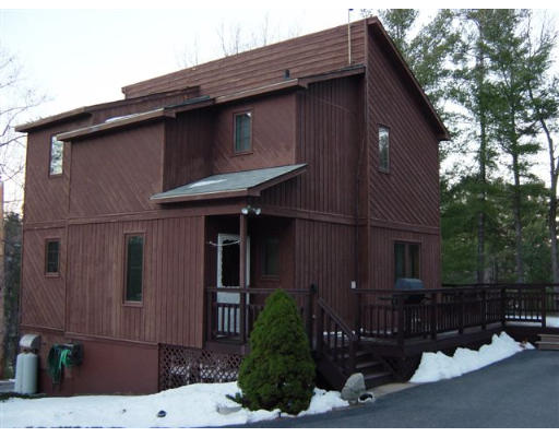 588 Reservoir Road Lunenburg, MA 01462 - Photo 2 of 10 Gallery Image 2