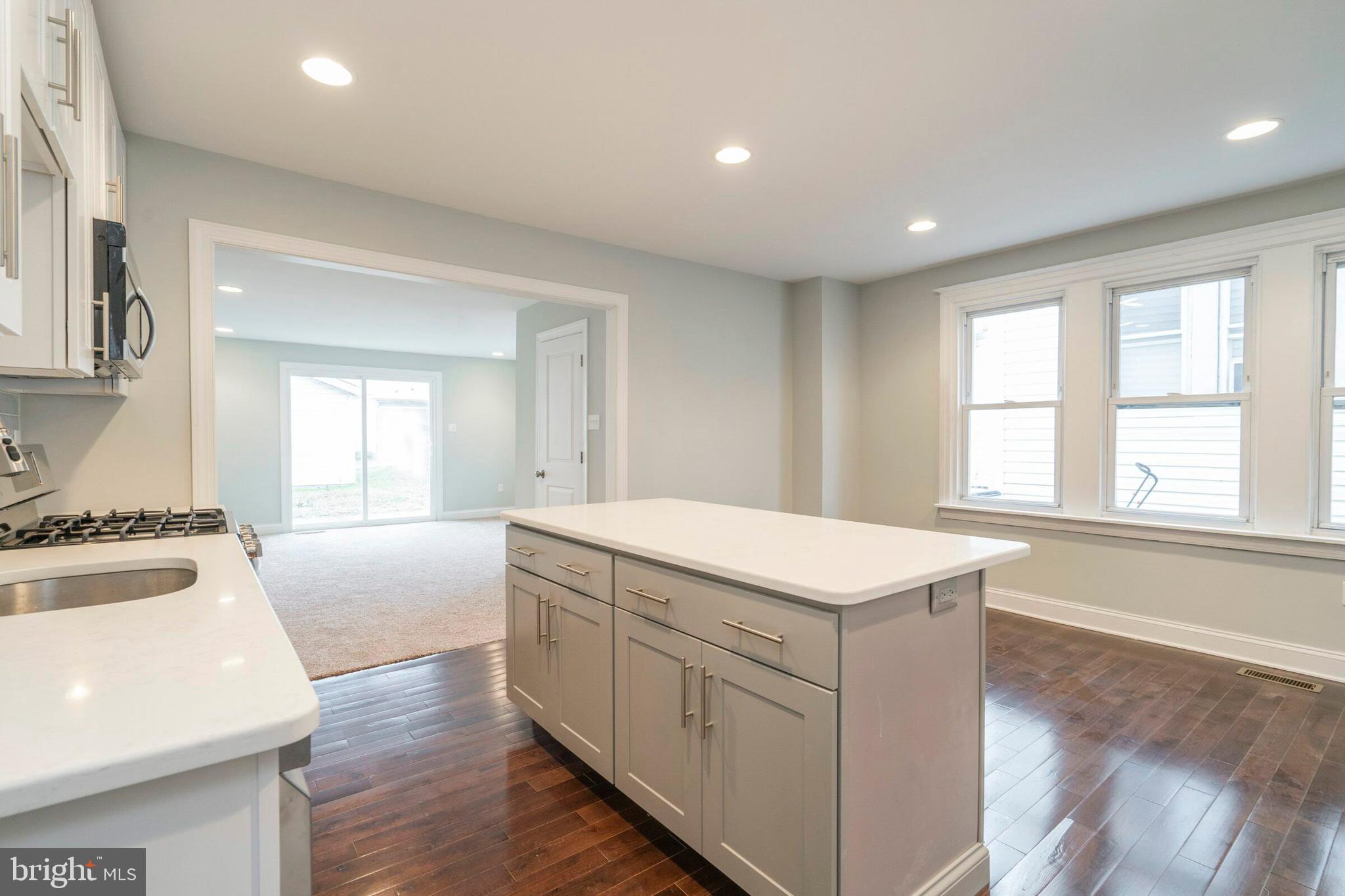 526 Wales Road Havertown, PA 19083 - Photo 12 of 34