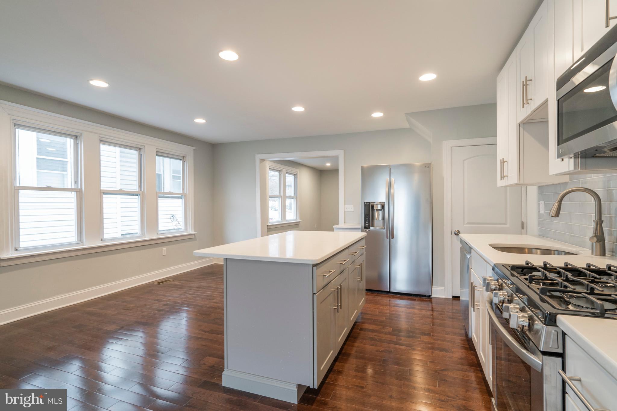 526 Wales Road Havertown, PA 19083 - Photo 8 of 34