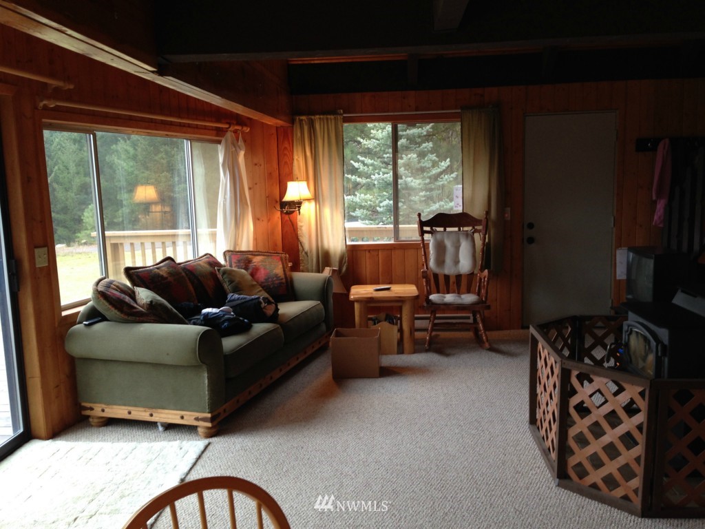 910 Highland Loop Ronald, WA 98940 - Photo 2 of 8 Gallery Image 2