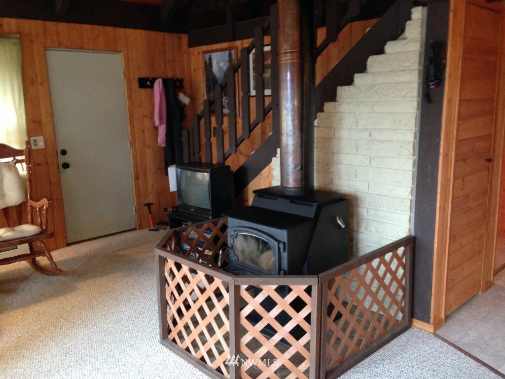 910 Highland Loop Ronald, WA 98940 - Photo 3 of 8 Gallery Image 3