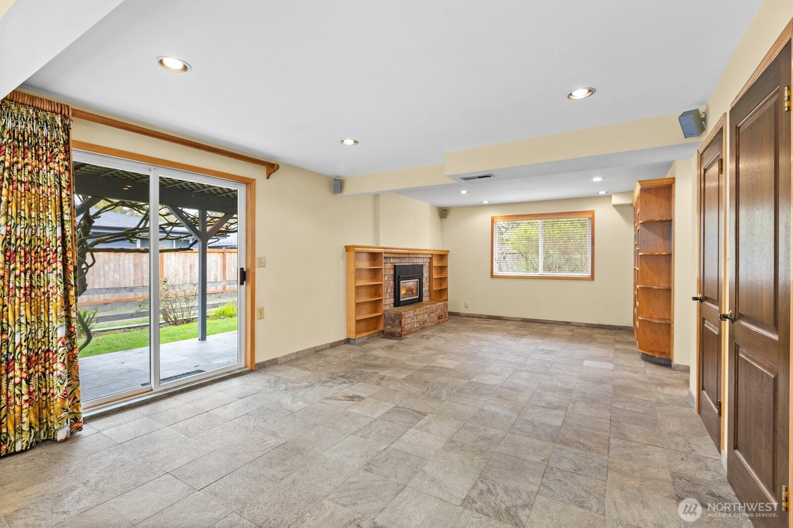 8505 236th Street Southwest Edmonds, WA 98026 - Photo 17 of 25