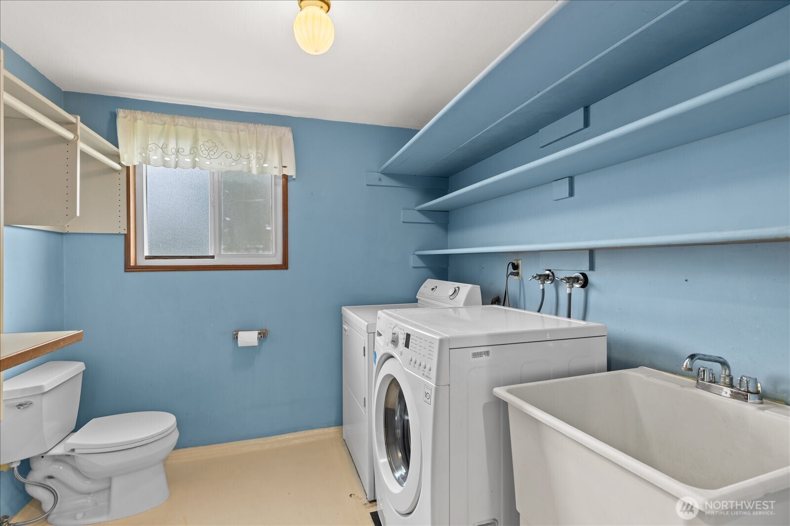 8505 236th Street Southwest Edmonds, WA 98026 - Photo 18 of 25