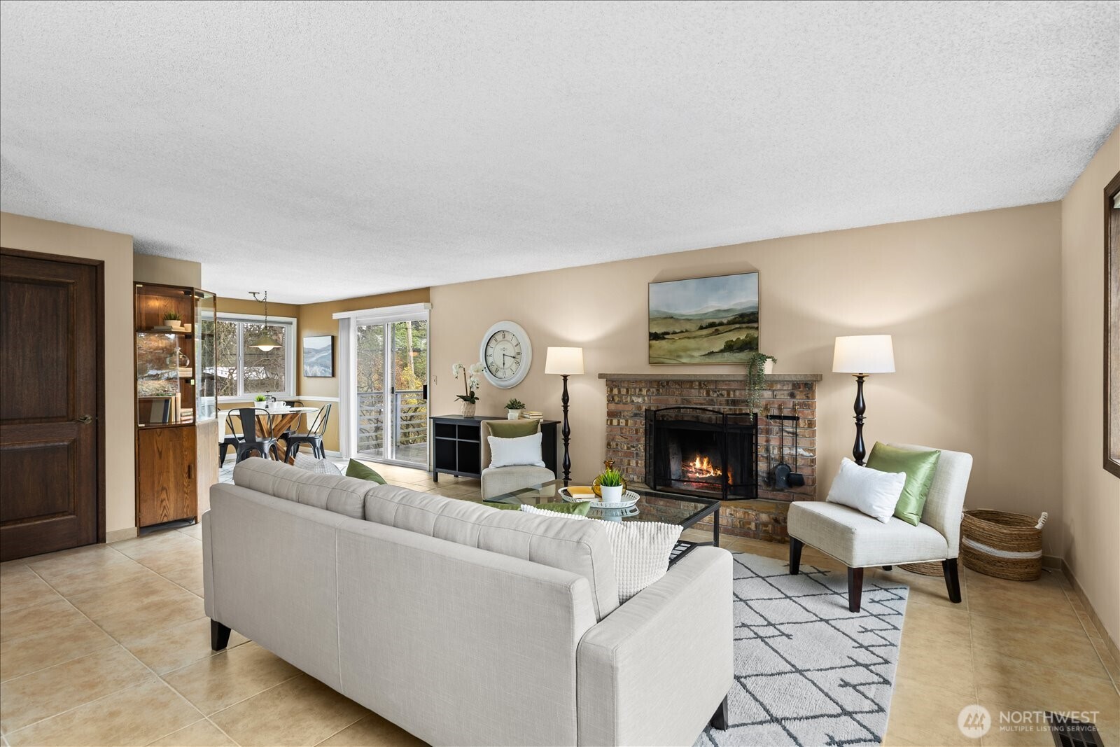 8505 236th Street Southwest Edmonds, WA 98026 - Photo 4 of 25