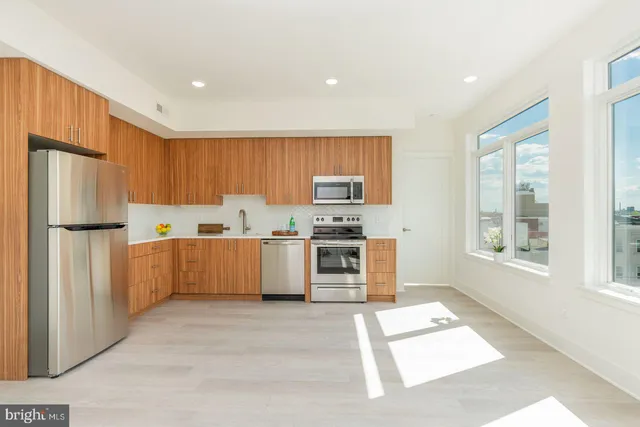 $2,026 | 833 Wharton Street, Unit 2B405, Philadelphia, PA 19147