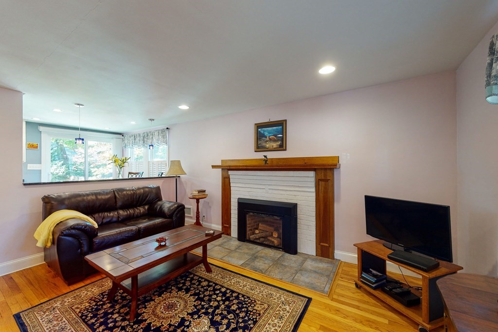 1 Elmhurst Road Stoneham, MA 02180 - Photo 4 of 26 Gallery Image 4