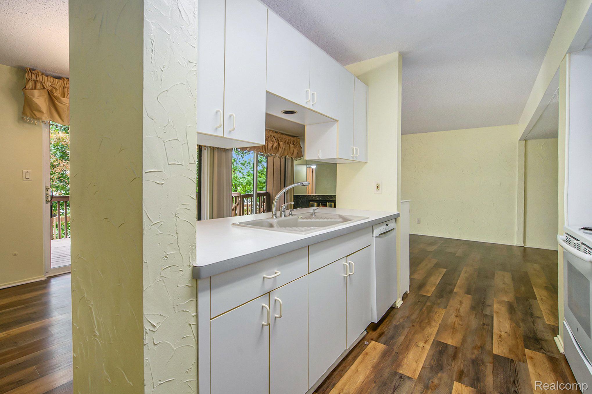 1744 Grove Road, Unit 101 Ypsilanti, MI 48198 - Photo 11 of 40 Gallery Image 11