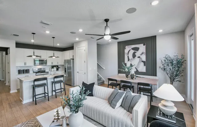 $374,000 | 391 Southwest Sally Way, Unit LATITUDE 2805, Stuart, FL 34997