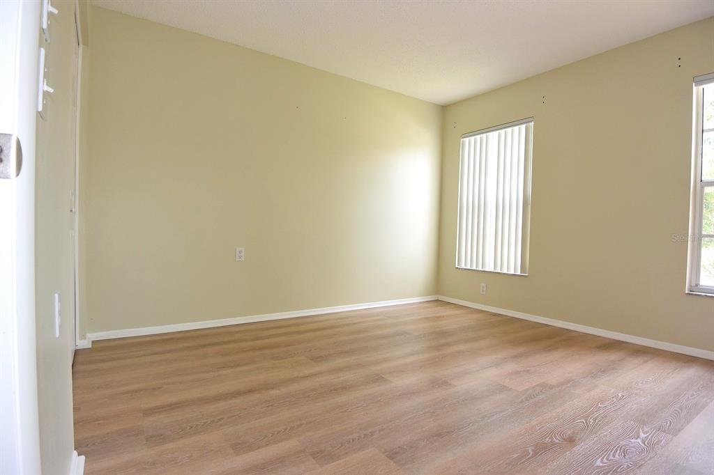 9027 Warwick Lane New Port Richey, FL 34655 - Photo 10 of 36