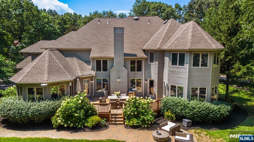 2 Goldfinch Butler, NJ 07405 - Photo 5 of 50 Gallery Image 5