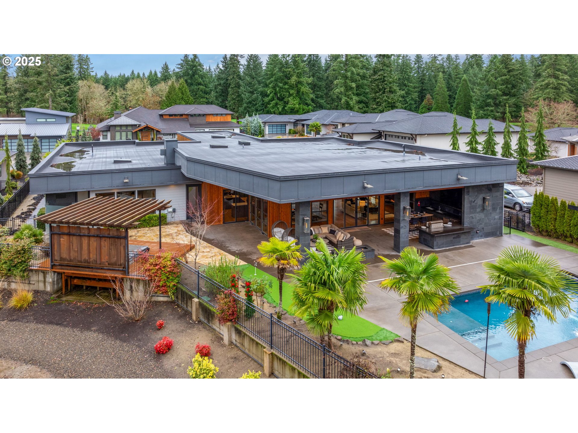 6730 Northwest Longbow Lane Camas, WA 98607 - Photo 34 of 45 a terrace with outdoor seating and city view