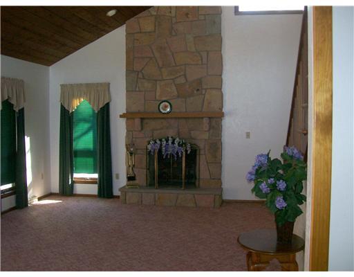 210 Powell Road Butler, PA 16002 - Photo 5 of 18 Living Room.