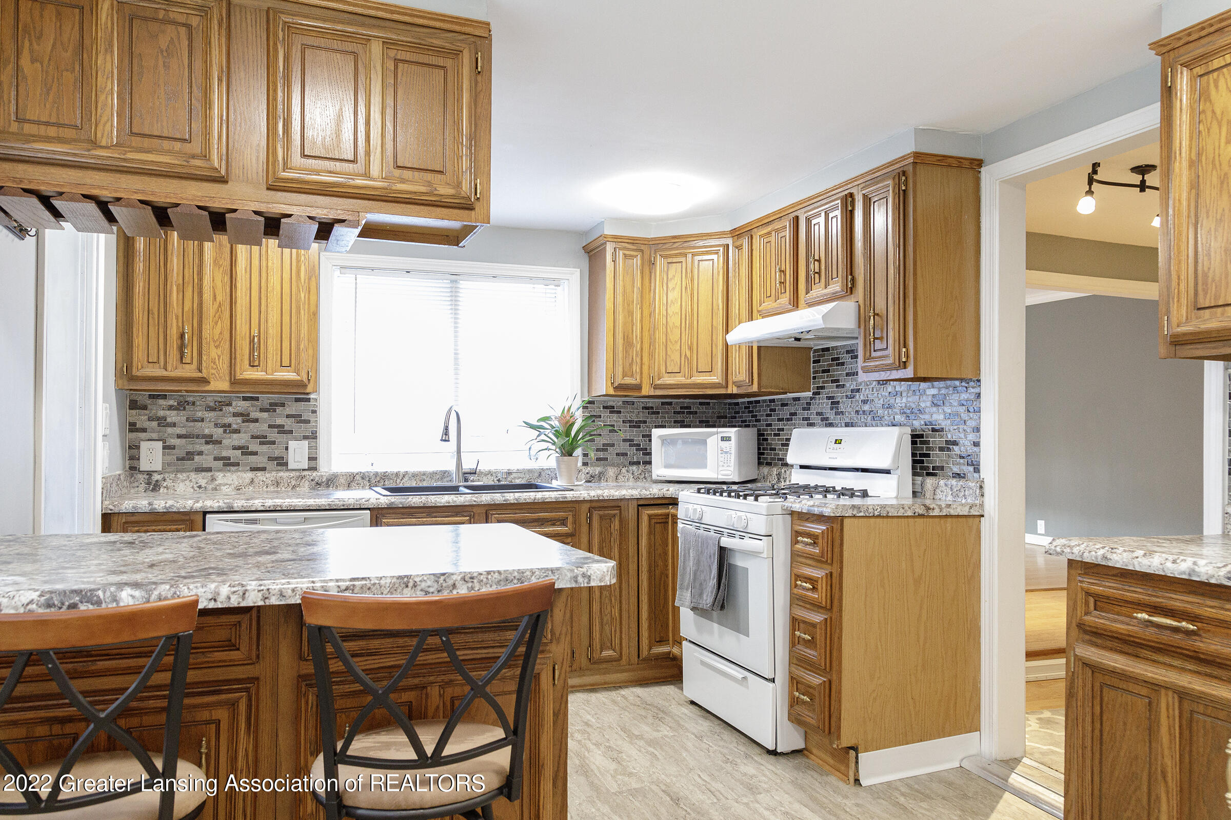 6328 Rosedale Road Lansing, MI 48911 - Photo 16 of 42 BDPH6797