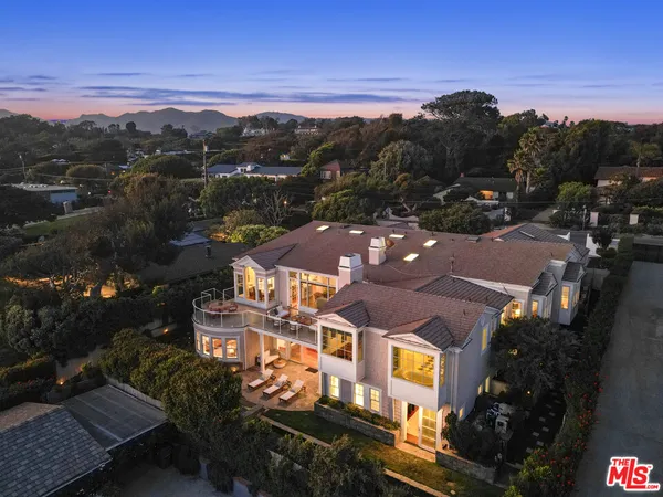 $13,500,000 | 7335 Birdview Avenue, Malibu, CA 90265