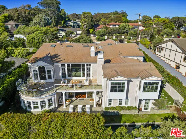 $13,500,000 | 7335 Birdview Avenue, Malibu, CA 90265