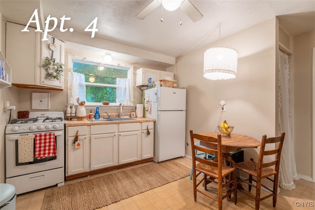 6571 Lakeshore Road Cicero, NY 13039 - Photo 20 of 50