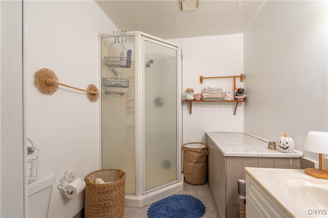 6571 Lakeshore Road Cicero, NY 13039 - Photo 24 of 50